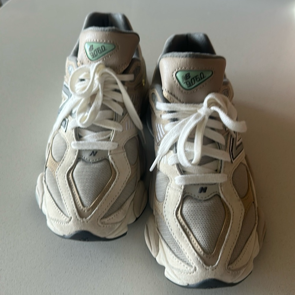 New Balance 9060 - Sea Salt